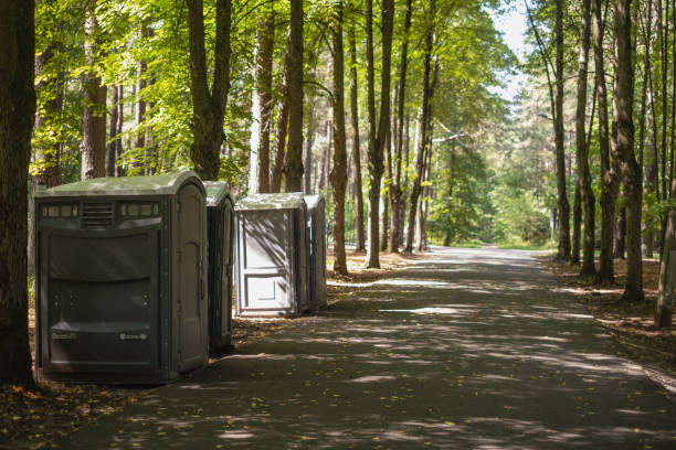 Best Portable restroom trailer rental  in Farmingdale, NJ