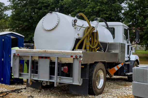 Best Emergency porta potty rental  in Farmingdale, NJ
